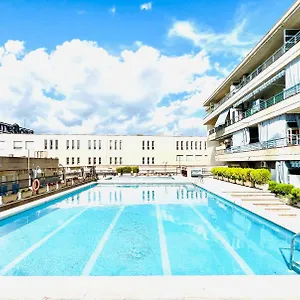 apartamento-con-balcon-y-piscina.topcostabravahotels.com/